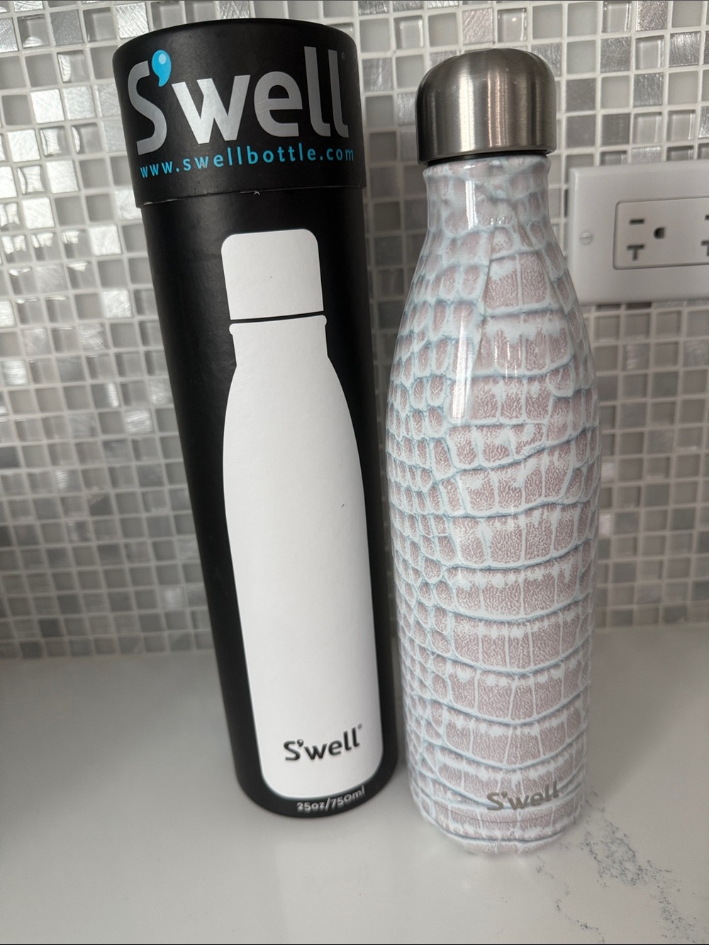 S’well 25 oz Blanc Crocodile Insulated Stainless Steel